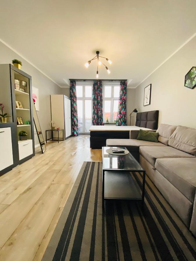 Apartament Flaming Z Balkonem - Scisle Centrum Naprzeciwko Pkp I Pks - Self Check In - Darmowy Parking - Pozne Wymeldowanie - Wystawiamy Fv Opole Luaran gambar
