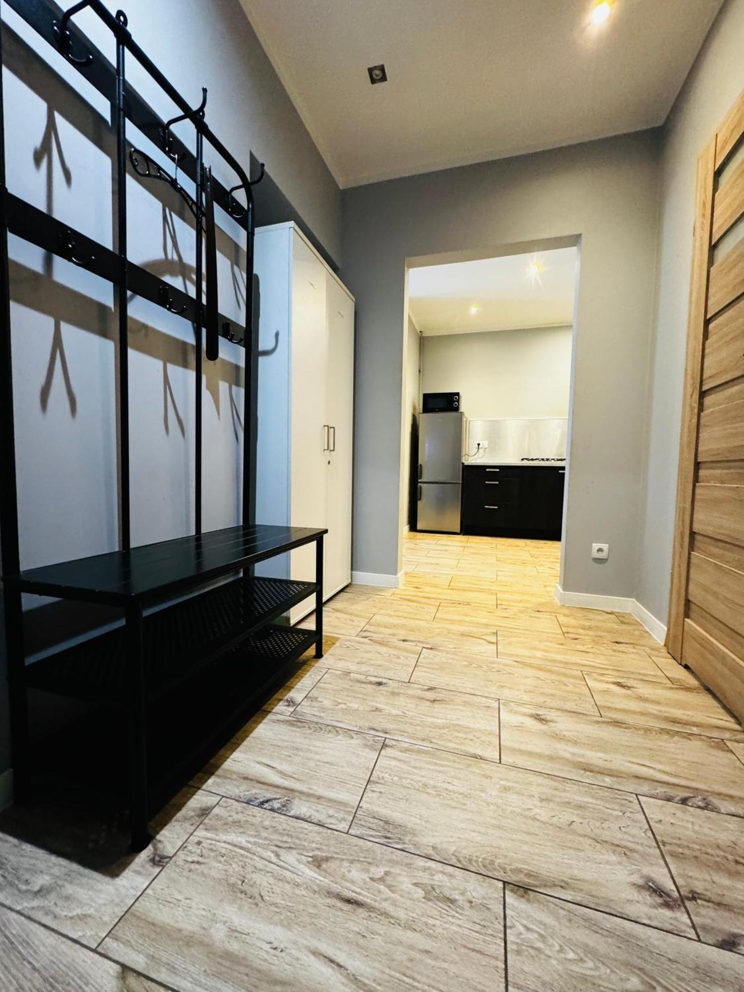 Apartament Flaming Z Balkonem - Scisle Centrum Naprzeciwko Pkp I Pks - Self Check In - Darmowy Parking - Pozne Wymeldowanie - Wystawiamy Fv Opole Luaran gambar