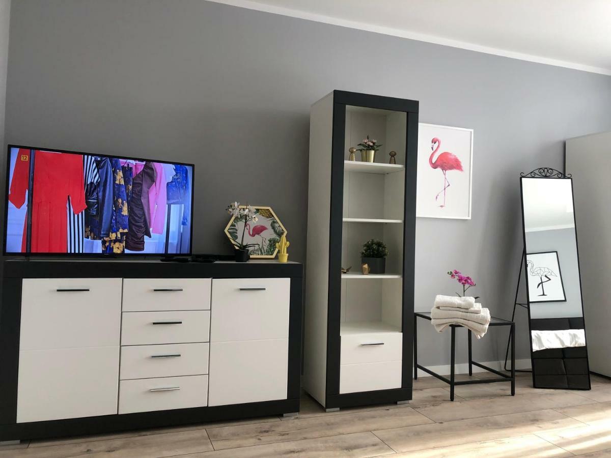 Apartament Flaming Z Balkonem - Scisle Centrum Naprzeciwko Pkp I Pks - Self Check In - Darmowy Parking - Pozne Wymeldowanie - Wystawiamy Fv Opole Luaran gambar